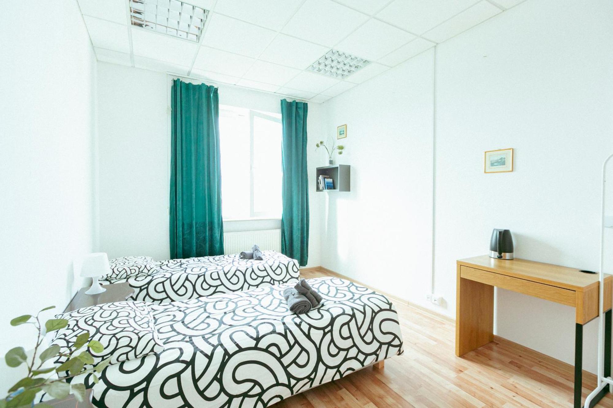Hostel Metro Kabaty วอร์ซอ ภายนอก รูปภาพ