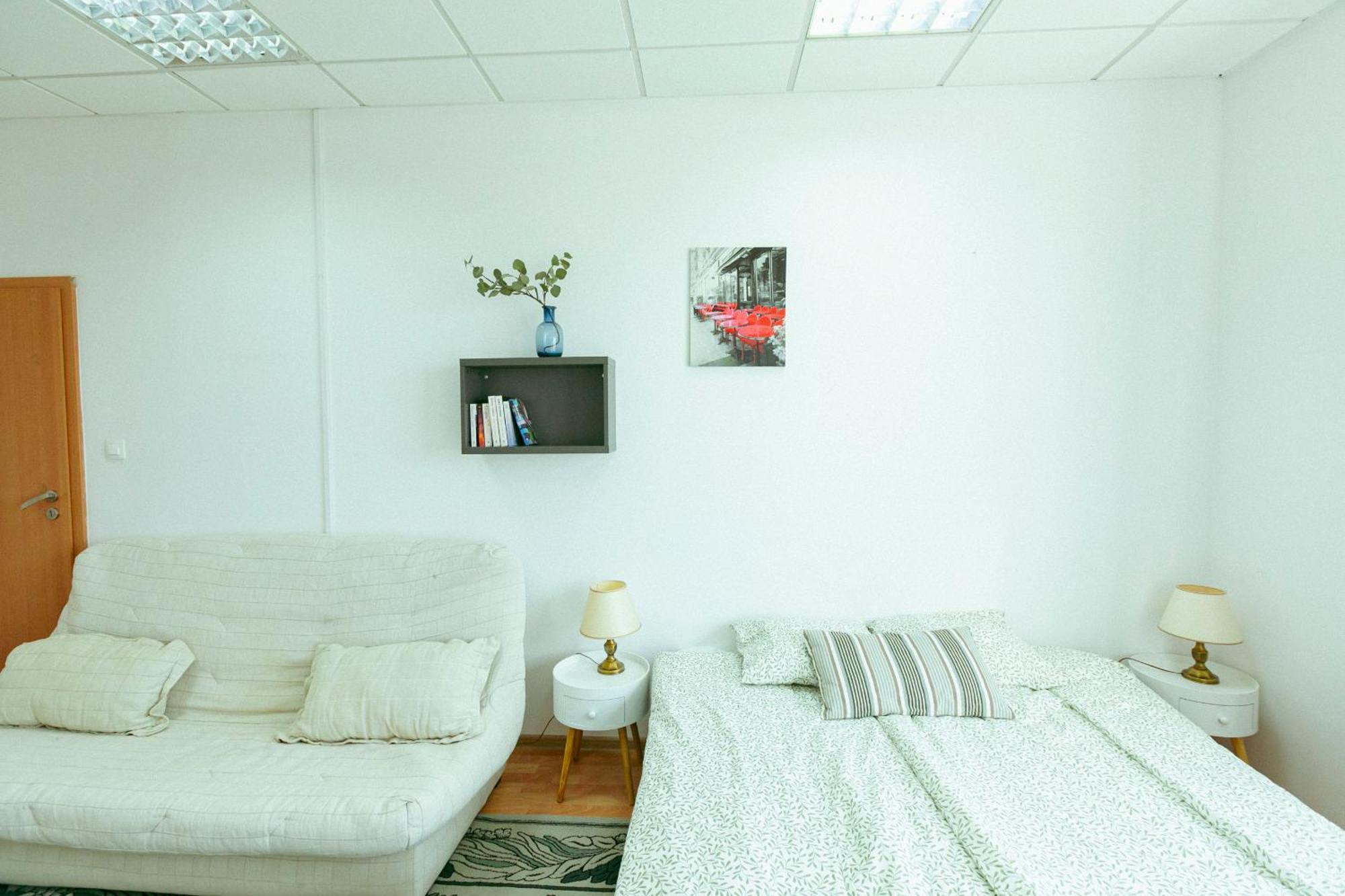 Hostel Metro Kabaty วอร์ซอ ภายนอก รูปภาพ